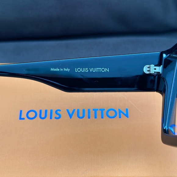 Louis Vuitton Cyclone Sunglasses - Picture 2 of 6